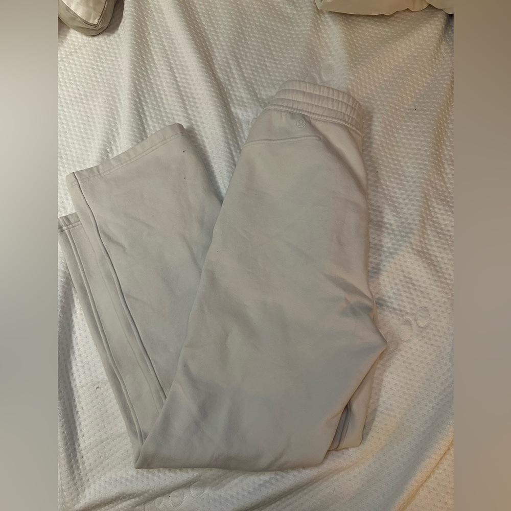 Lululemon loungeful pants - Picture 2 of 3